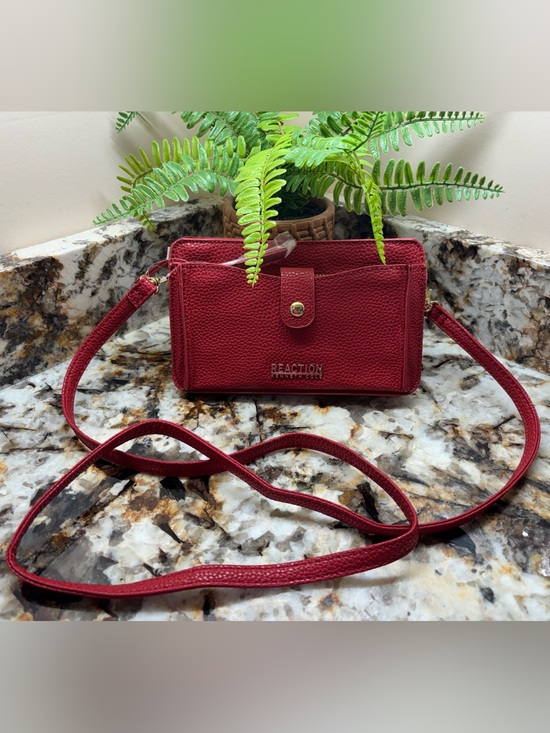 Kenneth Cole Reaction Handbags - Kenneth Cole Reaction Red Pebble Crossbody Purse